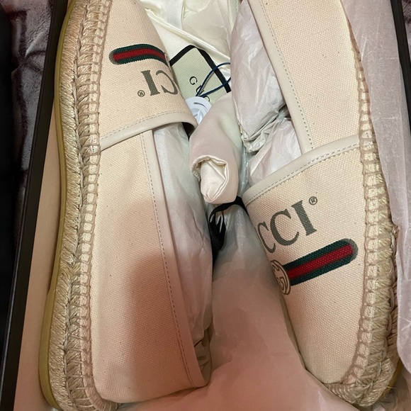 ♥️ GUCCI ESPADRILLES SLIP ON SIZE 40/U.S.10♥️ - Picture 3 of 11